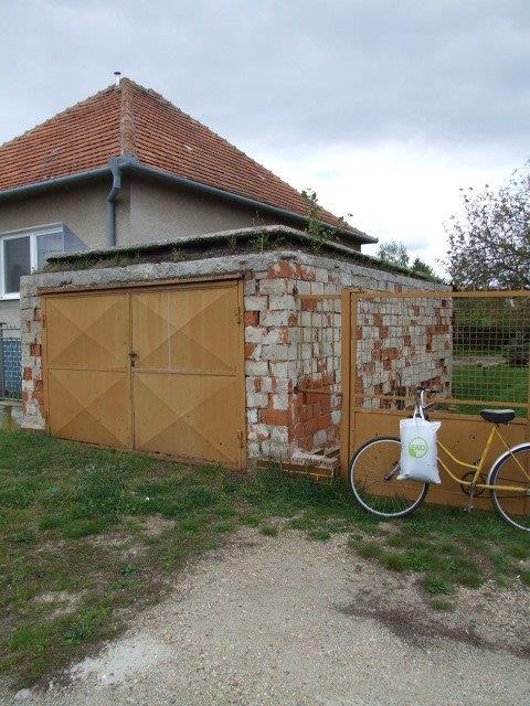 UPUSTENÁ!!!! DRAŽBA 01.07.2014 o 10.00 hod., rodinný dom Mojzesovo, okres Nové Zámky - náhľad