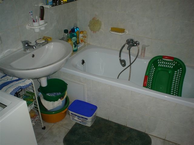 UPUSTENÉ!!! DRAŽBA 26.02.2016 o 10.00 hod., 3 izbový byt Vyhne, okres Žiar nad Hronom - náhľad