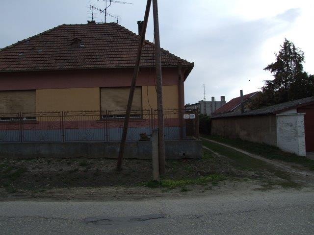 DRAŽBA 19.06.2013 o 10.00 hod., rodinný dom Kolárovo, okres Komárno