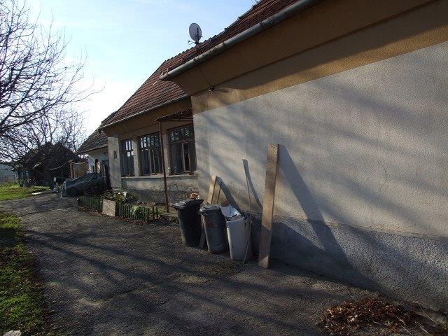 UPUSTENE!!! DRAŽBA 13.01.2016 o 10.00 hod., rodinný dom Trstice, okres Galanta - náhľad