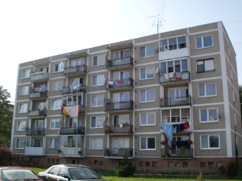 DRAŽBA 16.11.2011 o 10.00 hod., 2 izbový byt v Beluši