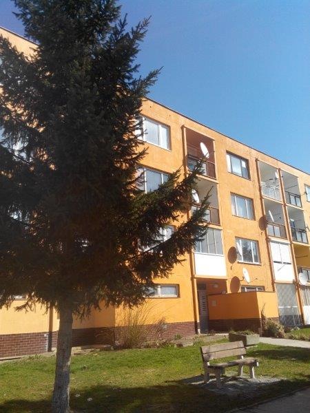 DRAŽBA 02.10.2017 o 11.00 hod., 3 izbový byt Medzev, okres Košice - okolie - náhľad