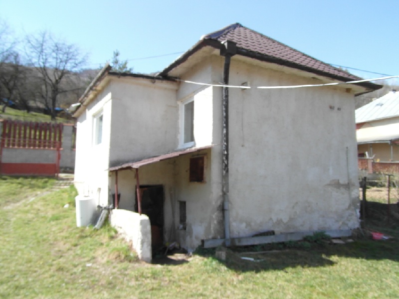 DRAŽBA 06.06.2017 o 10.00 hod., rodinný dom Hnúšťa, okres Rimavská Sobota - náhľad