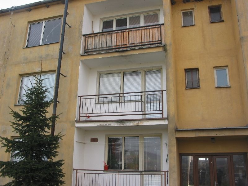 DRAŽBA 28.06.2012 o 10.00 hod., 3 izbový byt v Gemerskej Vsi - náhľad