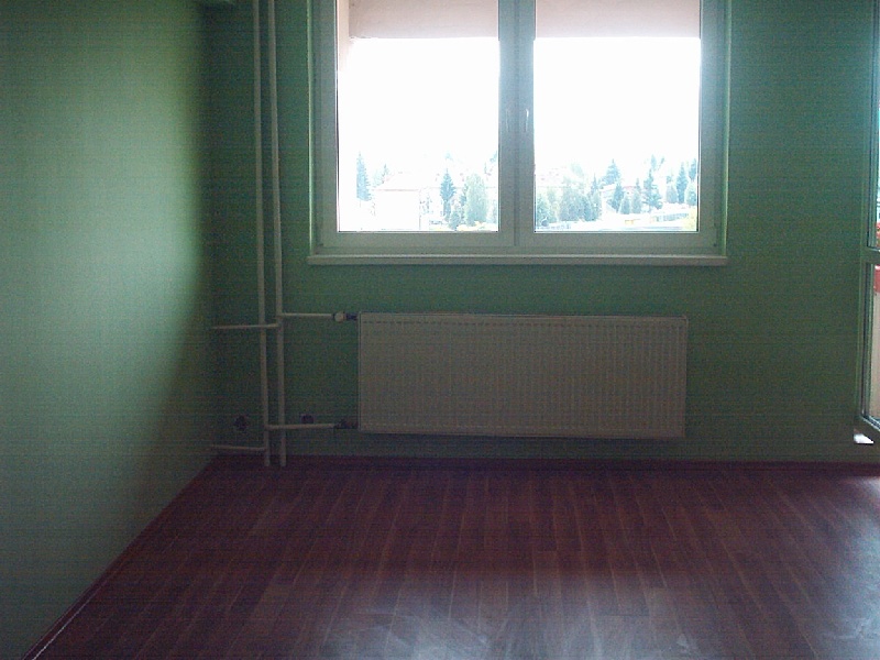 DRAŽBA 29.01.2013 o 10.00 hod., 3 izbový byt v Snine, okres Snina - náhľad