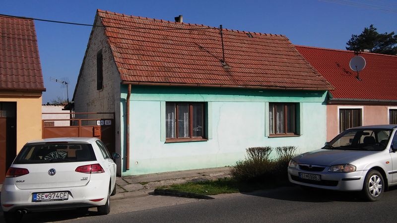 DRAŽBA 09.07.2015 o 14.00 hod., rodinný dom Holíč, okres Skalica