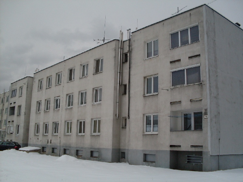 DRAŽBA 26.04.2012 o 13.00 hod., 3 izbový byt v Trenčianskej Teplej