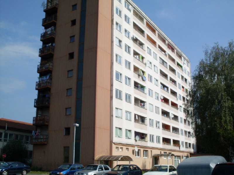 DRAŽBA 29.01.2013 o 11.00 hod., 2 izbový byt v Snine, okres Snina
