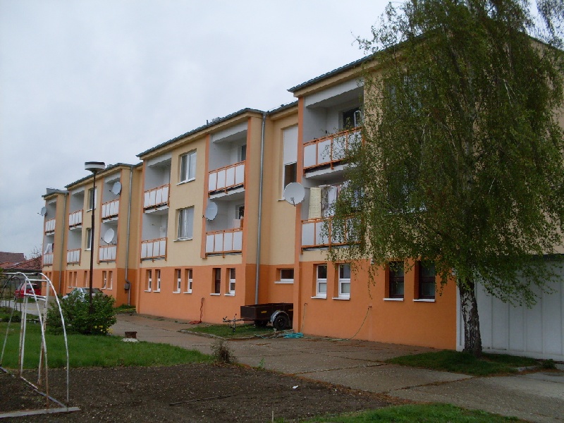 UPUSTENÉ!!!!!!!!!!!!DRAŽBA 12.06.2012 o 11.00 hod., 3 izbový byt v Kvetoslavove