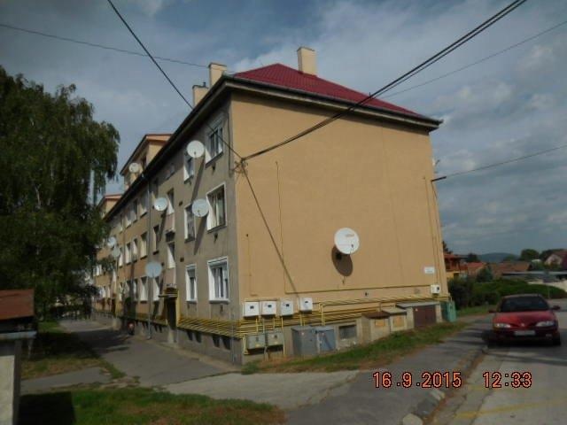 upustene!!! DRAŽBA 27.11.2015 o 10.00 hod., 3 izbový byt Štúrovo, okres Nové Zámky