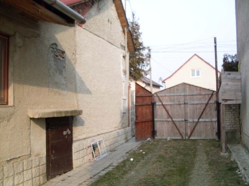 DRAŽBA 30.06.2011 o 11.00 hod., rodinný dom v Čerhove, okres Trebišov - náhľad