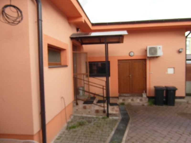 UPUSTENÉ!!! DRAŽBA 16.01.2020 o 10.00 hod., polyfunkčný dom Rosina, okres Žilina - náhľad