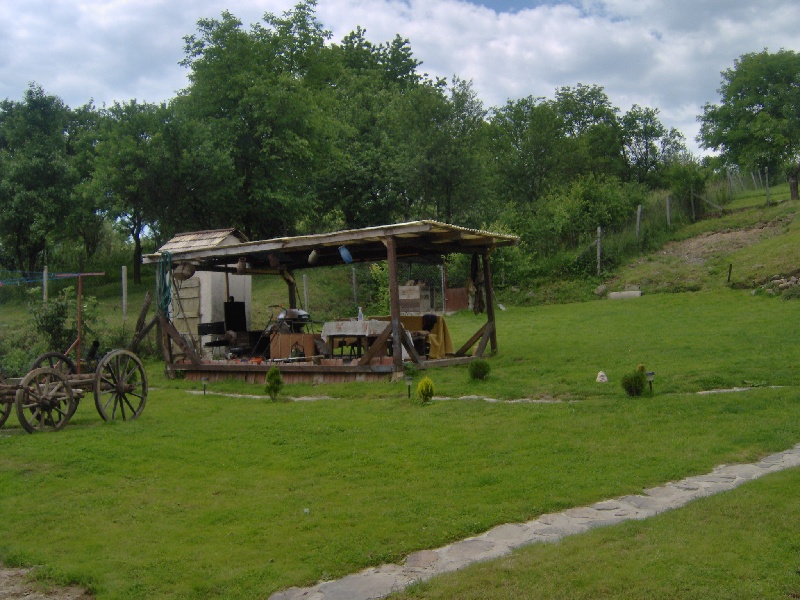 DRAŽBA 13.10.2015 o 10.00 hod., rodinný dom Prenčov, okres Banská Štiavnica - náhľad