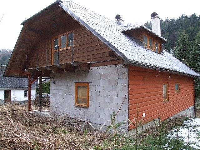 DRAŽBA 16.06.2014 o 09.00 hod., rodinný dom a rekreačná chata Lazy pod Makytou, okres Púchov