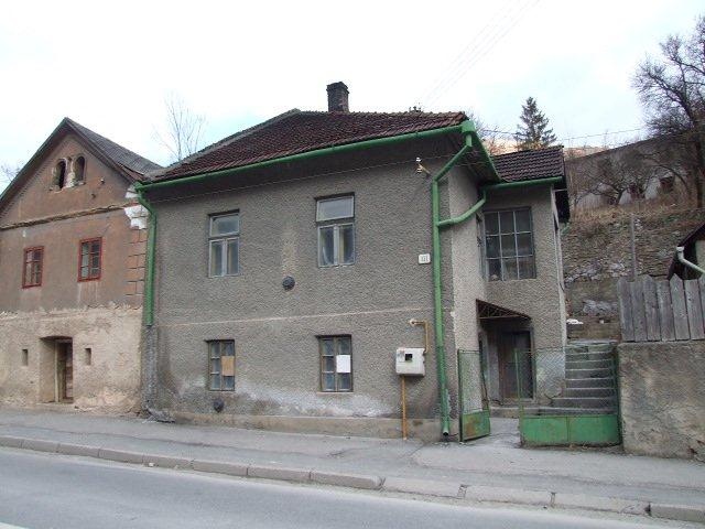 DRAŽBA 09.05.2012 o 11.00 hod., rodinný dom v Tisovci