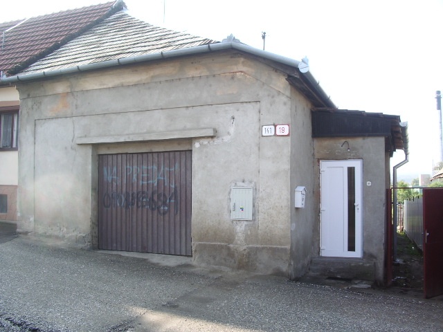 DRAŽBA 08.02.2016 o 13.00 hod., rodinný dom Šahy, okres Levice