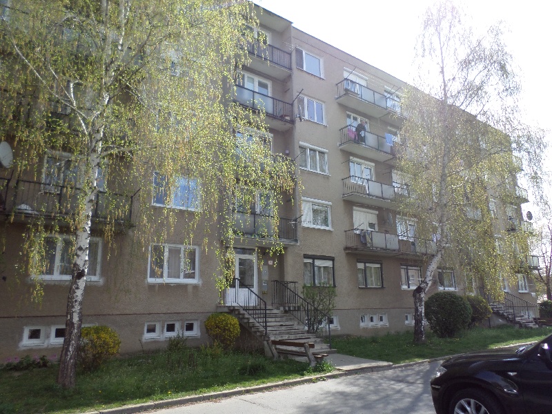 UPUSTENÉ !!! DRAŽBA 25.04.2016 o 14.00 hod., 3 izbový byt Šahy, okres Levice