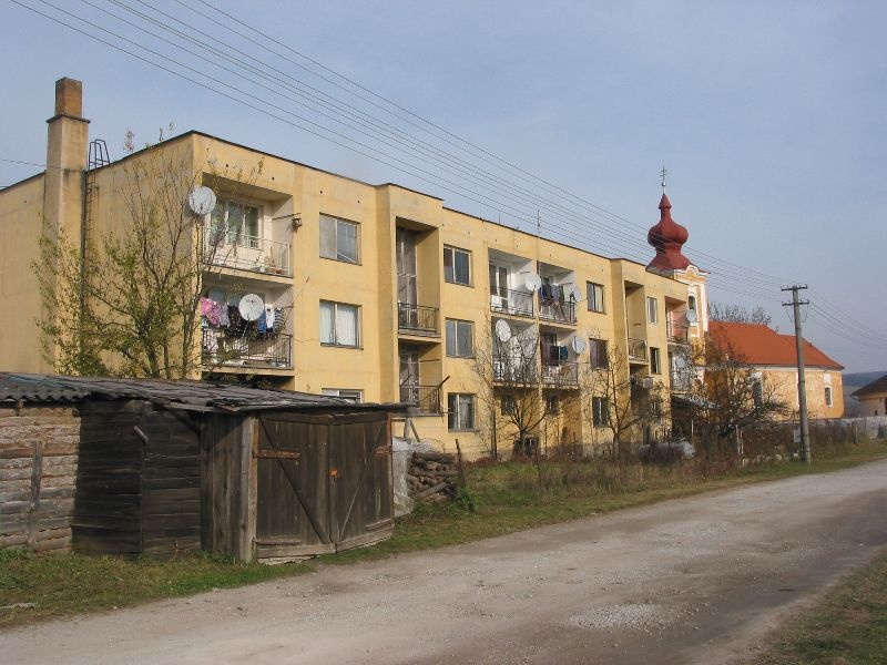 DRAŽBA 28.06.2012 o 10.00 hod., 3 izbový byt v Gemerskej Vsi - náhľad