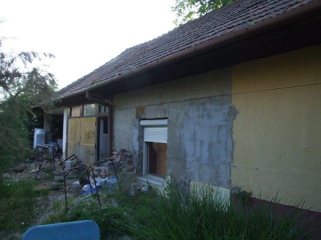 DRAŽBA 09.09.2014 o 10.00 hod., rodinný dom Imeľ, okres Komárno - náhľad