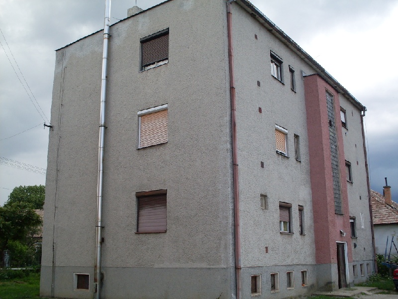 DRAŽBA 27.09.2012 o 10.00 hod., 3 izbový byt v Štrkovci - náhľad