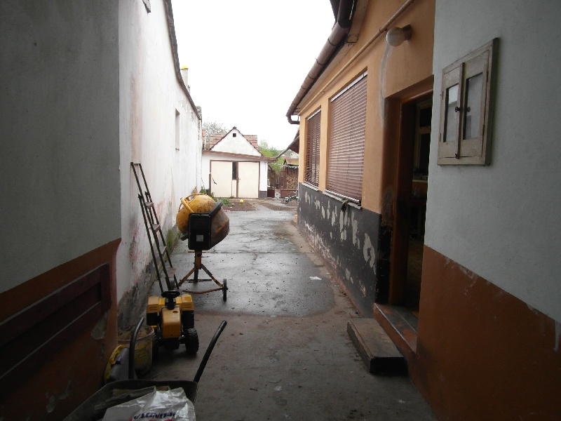 DRAŽBA 20.10.2015 o 10.00 hod., rodinný dom Pobedim, okres Nové Mesto nad Váhom - náhľad