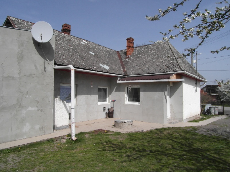DRAŽBA 02.08.2016 o 11.00 hod., rodinný dom Sečovce, okres Trebišov - náhľad