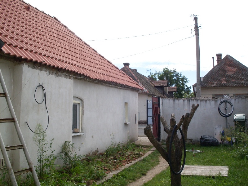 DRAŽBA 05.12.2011 o 13.00 hod., rodinný dom v Kátove - náhľad
