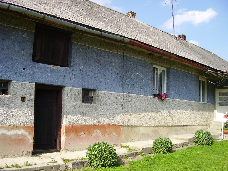DRAŽBA 11.06.2018 o 10.00 hod., rodinný dom Vyšný Komárnik, okres Svidník - náhľad