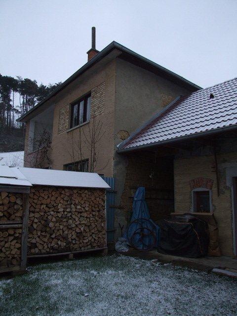 DRAŽBA 21.02.2013 o 10.00 hod., rodinný dom v Lubine, okres Nové Mesto nad Váhom - náhľad