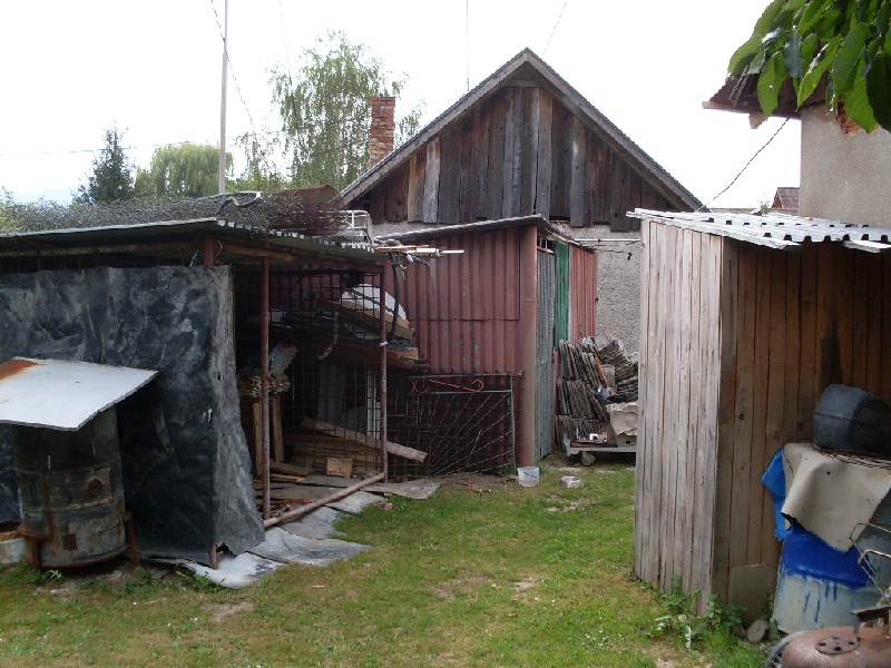 DRAŽBA 08.10.2014 o 10.00 hod., rodinné domy Čereňany, okres Prievidza - náhľad