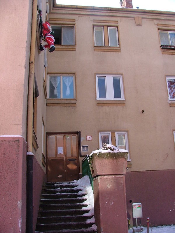 DRAŽBA 28.04.2011 o 10.30 hod., 2 izbový byt v Komárne - náhľad