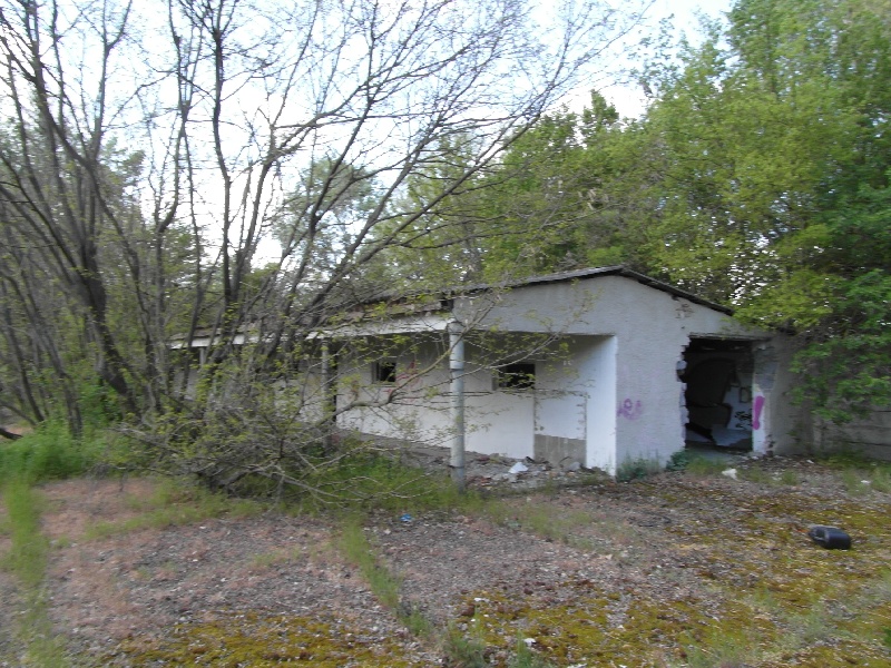 DRAŽBA 18.07.2014 o 11.00 hod., hydináreň, kravín, prevádzková budova, pozemky Nová Dedinka, okres Senec  - náhľad