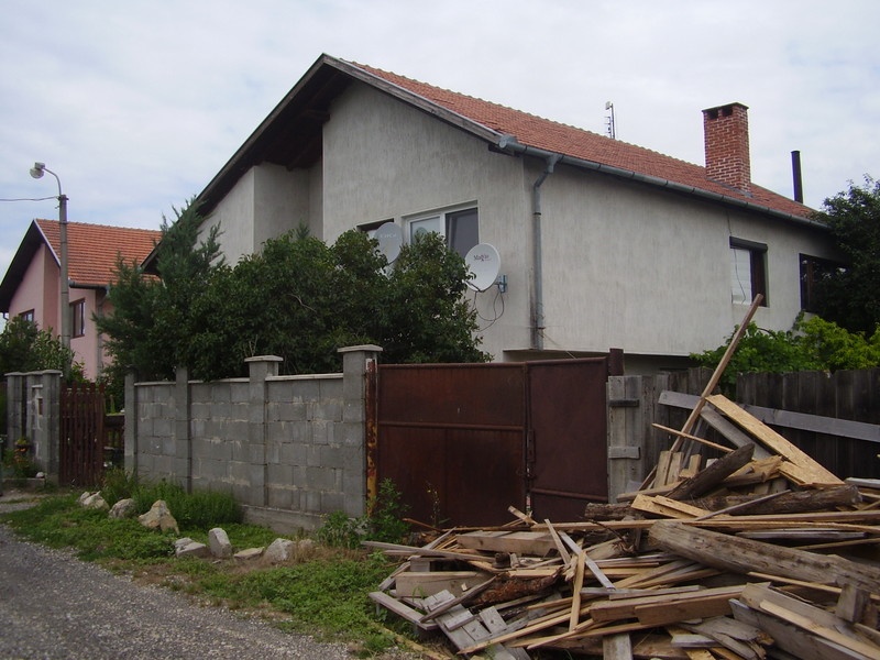 DRAŽBA 22.08.2016 o 13.00 hod., rodinný dom Martovce, okres Komárno - náhľad