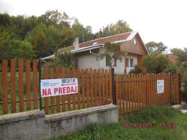 DRAŽBA 02.12.2015 o 11.00 hod., rodinný dom Trávnica, okres Nové Zámky - náhľad