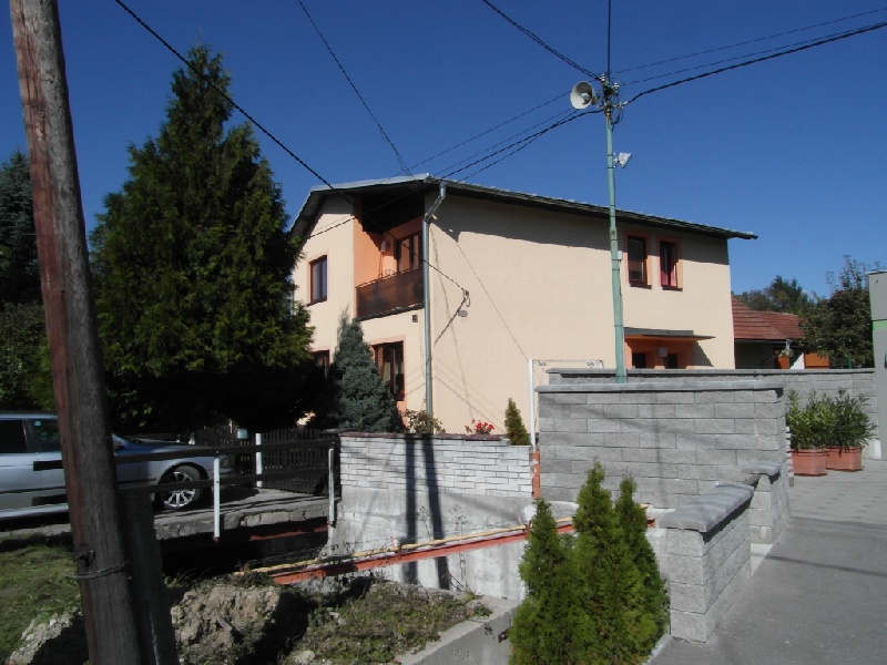 DRAŽBA 13.08.2014 o 10.00 hod., rodinný dom Višňové, okres Žilina