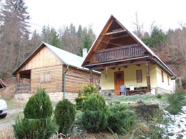 DRAŽBA 23.07.2014 o 11.00 hod., rodinný dom, rekreačná chata Lazy pod Makytou, okres Púchov - náhľad