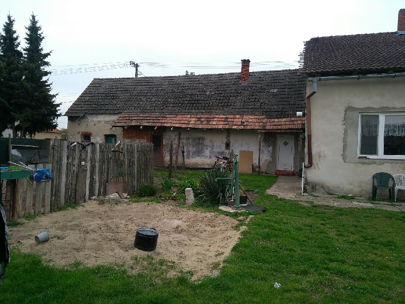 UPUSTENÉ!!! DRAŽBA 23.06.2017 o 10.30 hod., rodinný dom Sekule, okres Senica - náhľad
