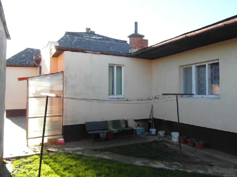 UPUSTENÉ!!! DRAŽBA 15.01.2018 o 11.00 hod., rodinný dom Vojčice, okres Trebišov - náhľad
