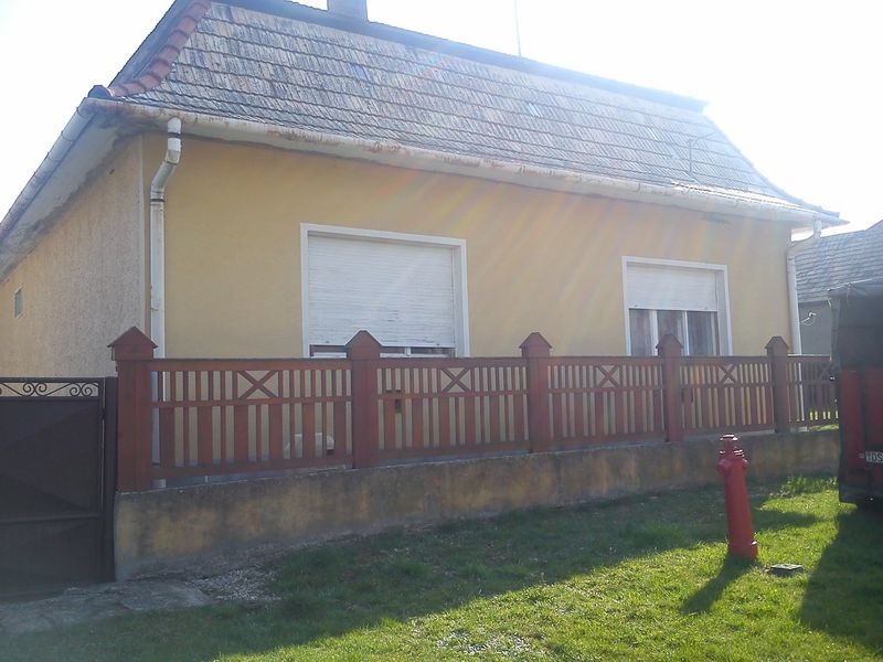 DRAŽBA 15.10.2015 o 13.00 hod., rodinný dom Šarkan, okres Nové Zámky