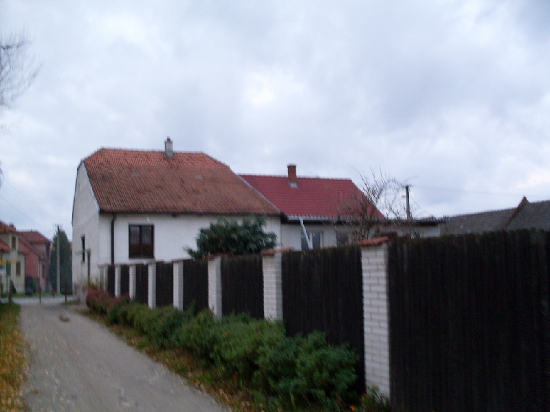 DRAŽBA 16.12.2011 o 11.00 hod., rodinný dom v Kútoch - náhľad