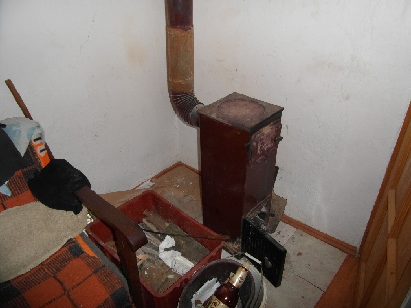 DRAŽBA 09.04.2015 o 10.00 hod., rodinný dom Kamenica nad Hronom, okres Nové Zámky - náhľad