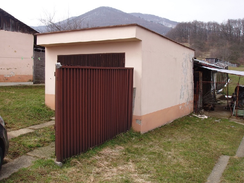 DRAŽBA 07.07.2015 o 13.00 hod., rodinnýdom, hospodárska budova, garáž Drietoma, okres Trenčín - náhľad