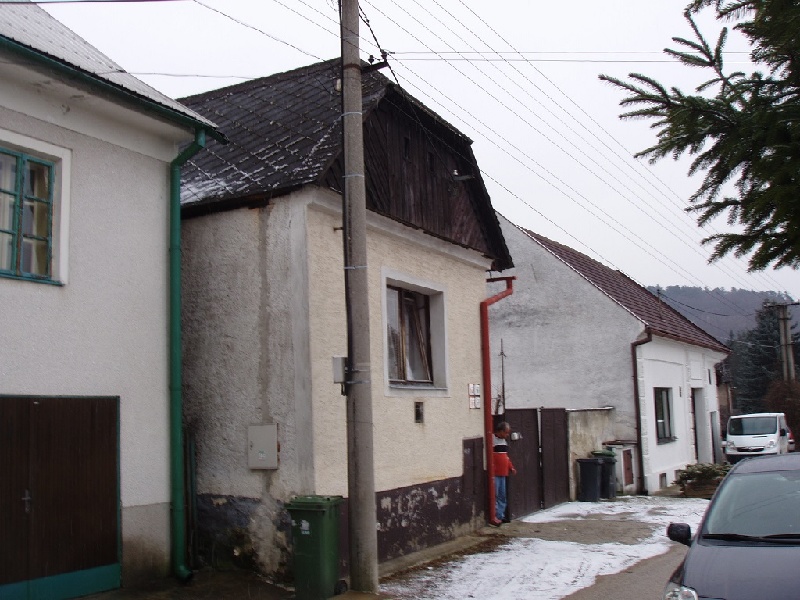 DRAŽBA 22.10.2015 o 13.00 hod., rodinný dom Brezová pod Bradlom, okres Myjava - náhľad