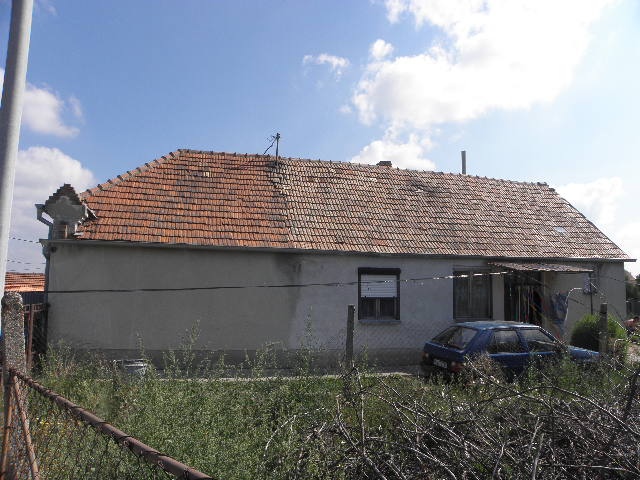 DRAŽBA 09.06.2015 o 14.00 hod., rodinný dom Pribeta, okres Komárno - náhľad