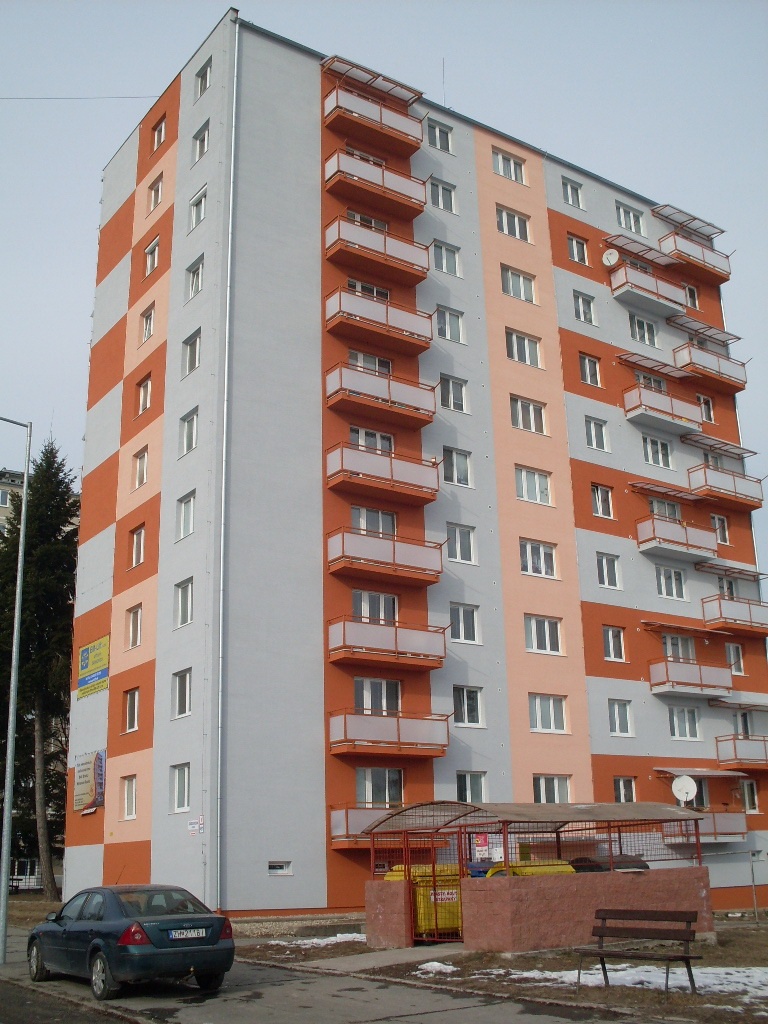 DRAŽBA 25.05.2012 o 10.00 hod., 3 izbový byt v Žiari nad Hronom