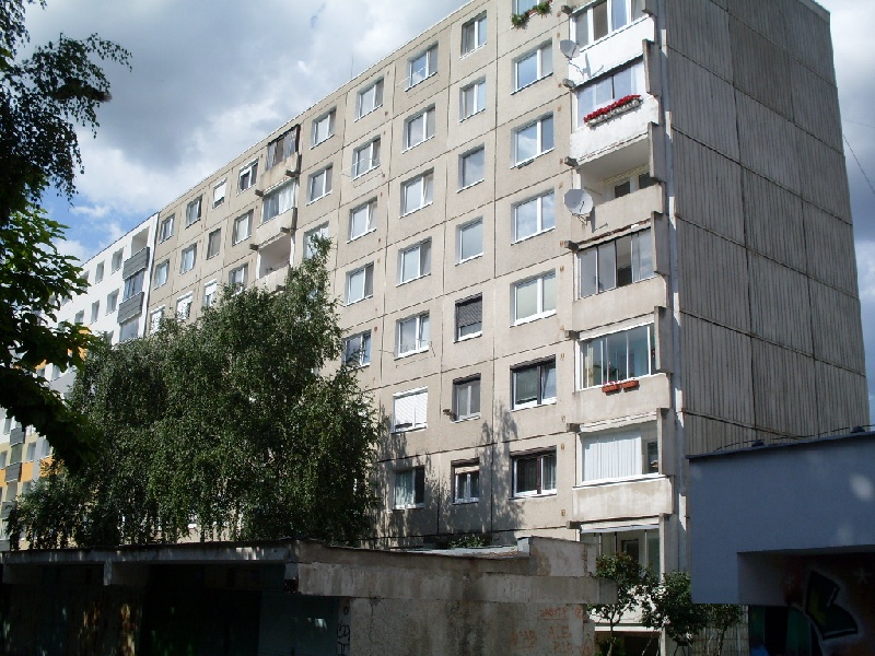 DRAŽBA 25.08.2011 o 10.00 hod., 2 izbový byt v Bratislave - Vrakuňa - náhľad