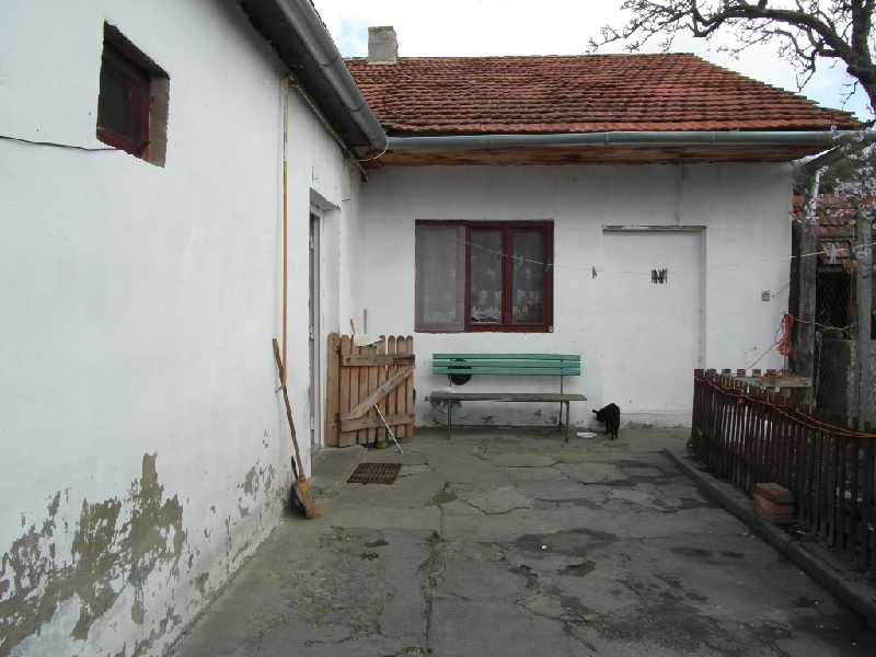DRAŽBA 03.11.2014 o 10.00 hod., rodinný dom Kamenica nad Hronom, okres Nové Zámky - náhľad