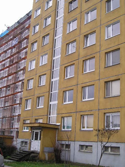DRAŽBA 28.04.2011 o 09.30 hod., 3 izbový byt v Banskej Bystrici - Podlavice