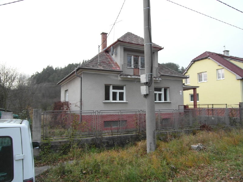 DRAŽBA 05.02.2013 o 10.00 hod., rodinný dom v Brezovej pod Bradlom, okres Myjava - náhľad