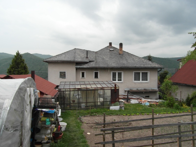 DRAŽBA 14.09.2015 o 13.00 hod., rodinný dom Trnavá Hora, okres Žiar nad Hronom